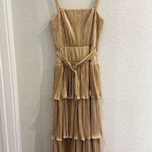 NWT Mac Duggal Gold Pleated Dress